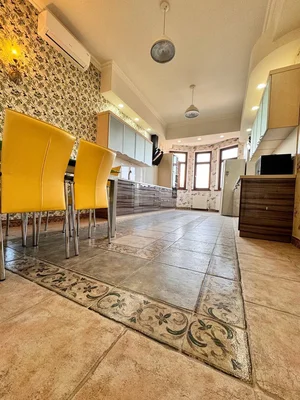 Фото 1 4-комн. квартира в Г госпитальный рынок