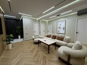 Фото 1 4-комн. квартира в Саламатина