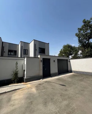 Фото 8 Дом в Мирабадском районе