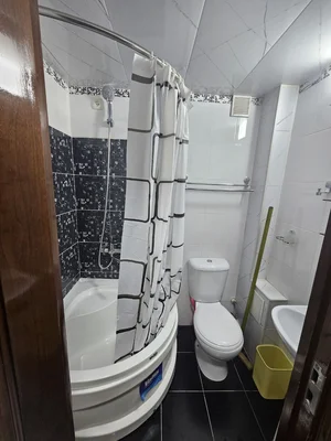 Фото 2 2-комн. квартира в центре