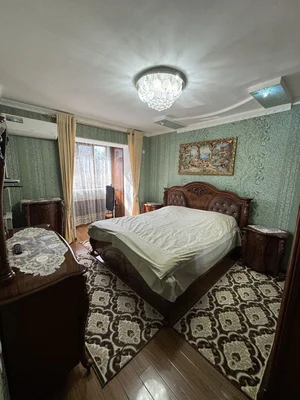 Фото 2 2-комн. квартира в Максима Горького