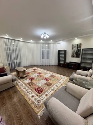 Фото 3 4-комн. квартира в Транспортный Университет