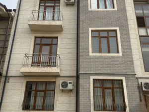 Фото 1 2-комн. квартира в Ибн Сино савдо марказинг рўпараси